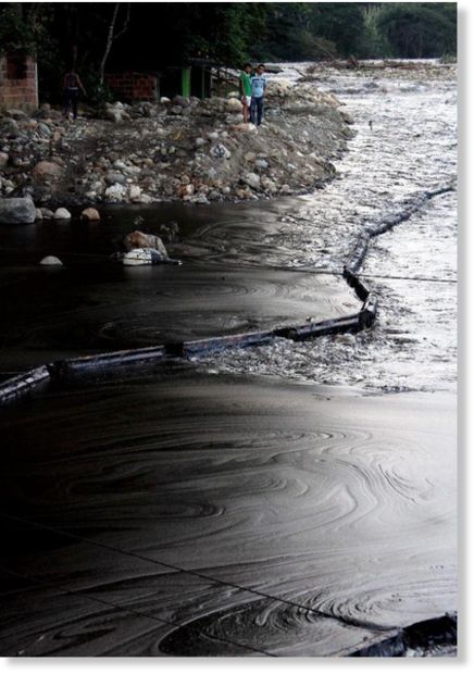 Clic para aumentar Derrame de petróleo en Monagas3