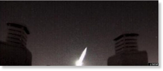Clic para aumentar Meteorito en Madrid y Talca