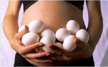 embarazada huevos