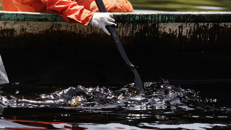 crudo oil spill derrame