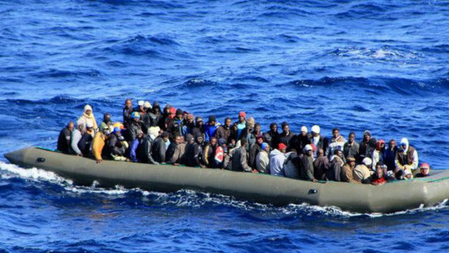 Inmigrantes embarcación 