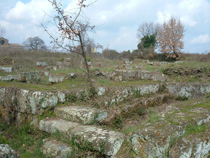 Ruinas del teatro. Falerii Novi, Italia.