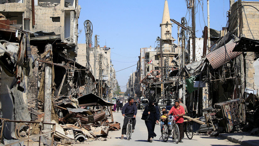 Devastación en Duma, en los alrededores de Damasco (Siria)