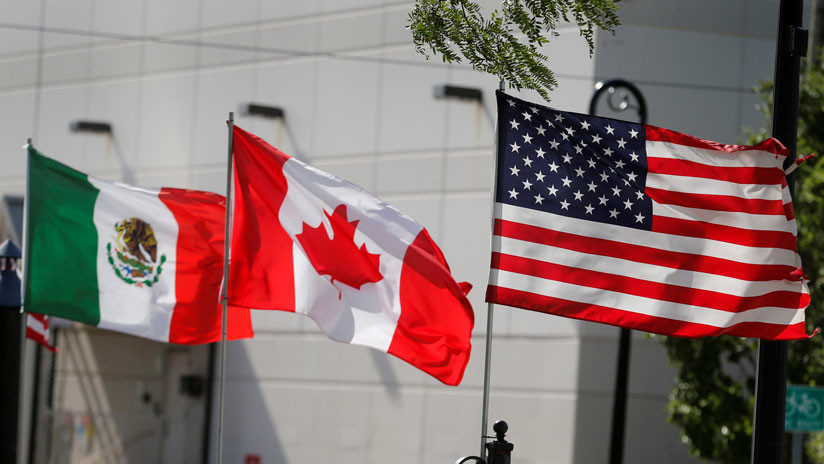 Banderas de EE.UU, Canadá y México