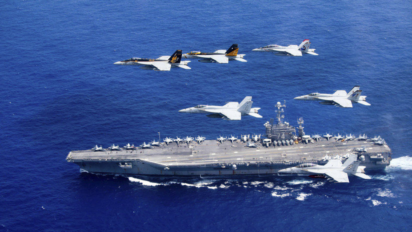 aircraft carrier portaaviones