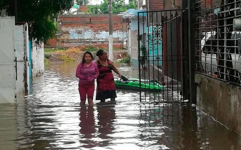 En Mazatlán 300 personas quedaron damnificadas.