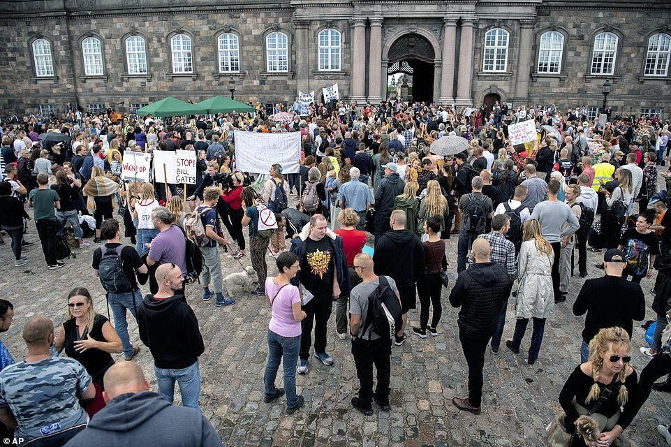 Presión Popular,Las vacunas no serán obligatorias en Dinamarca gracias a masivas protestas