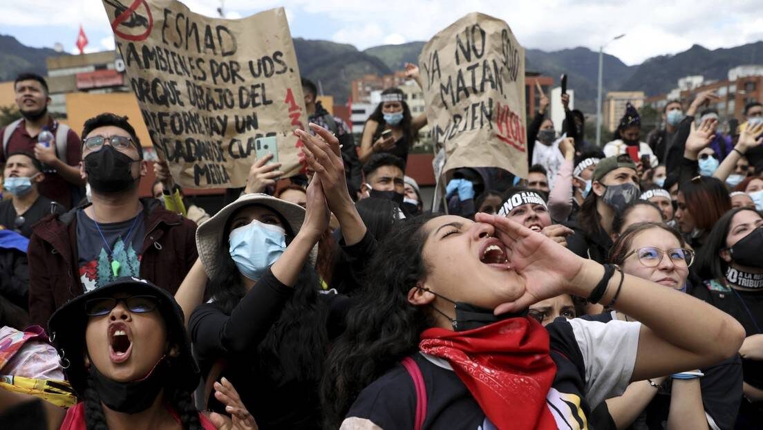 protests bogota colombia
