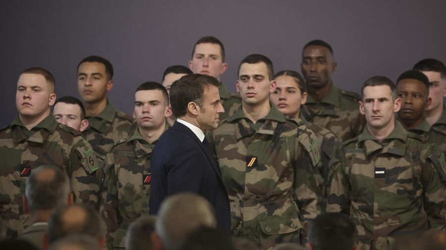 Macron Army