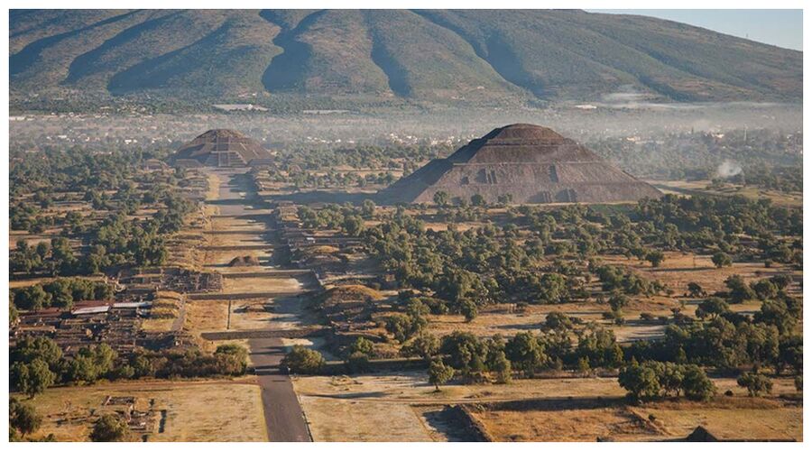 Clic para aumentar The Mesoamerican city of Teotihuacan in central Mexico.