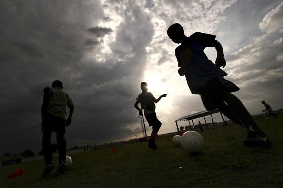 niños balón
