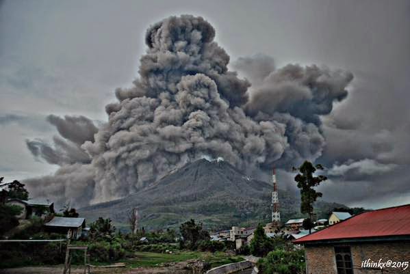 volcán Sinabung volcano