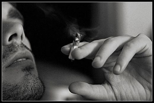 El consumo de cannabis puede triplicar el riesgo de sufrir enfermedades mentales El consumo de cannabis puede triplicar el riesgo de sufrir enfermedades mentales