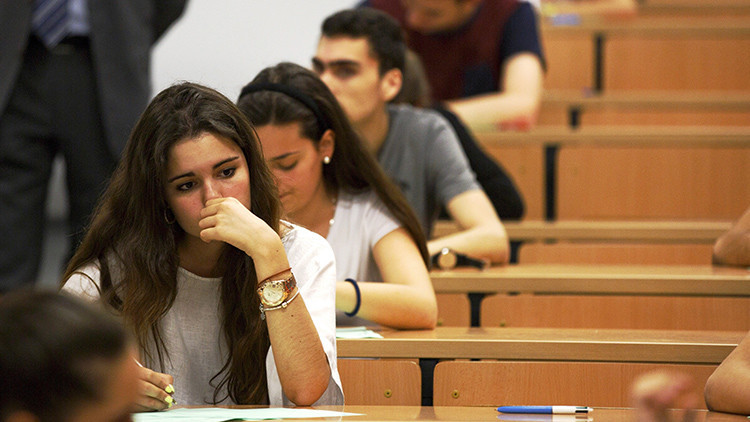 estudiantes students