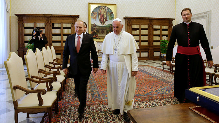 vaticano putin pope papa vatican