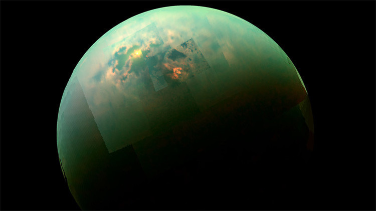 titan luna moon saturn 