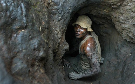 trabajador mina cobalto