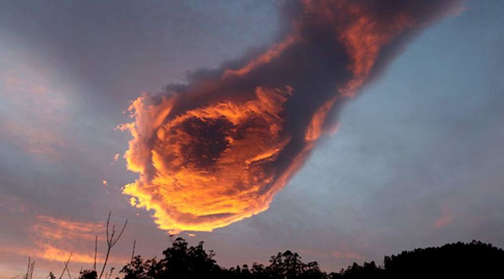 nube lenticular mano dios portugal