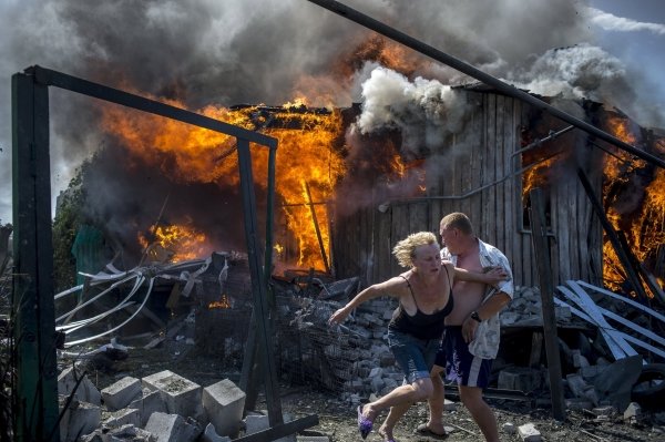 Consecuencias de los bombardeos aéreos en stanitsa Luganskaya