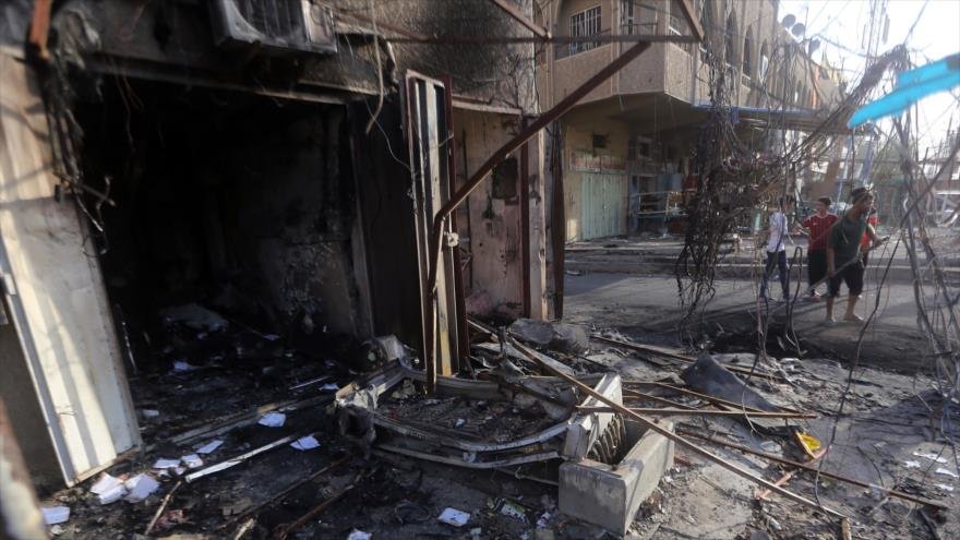 Edificio destruido a consecuencia de una explosión en el barrio Ameen de Bagdad, capital iraquí.
