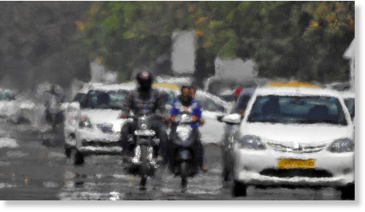 Video: fuerte ola de calor derrite las calles de India 5744a0e3c4618801458b4596