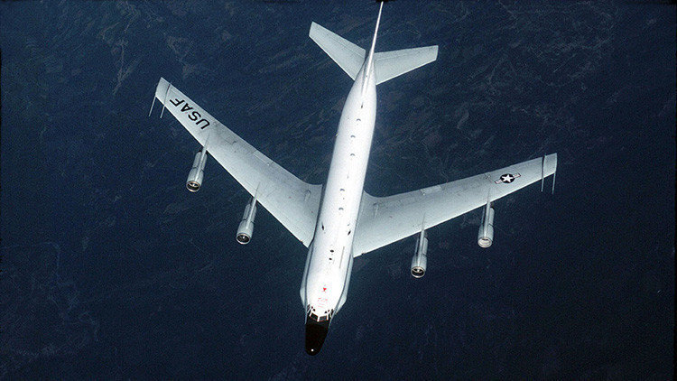spy espia plane avion rc-135