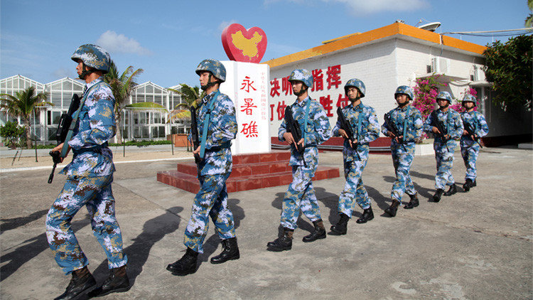 Soldados chinos islas Spratly