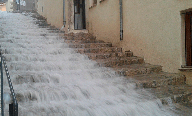 agua escalinata castellón