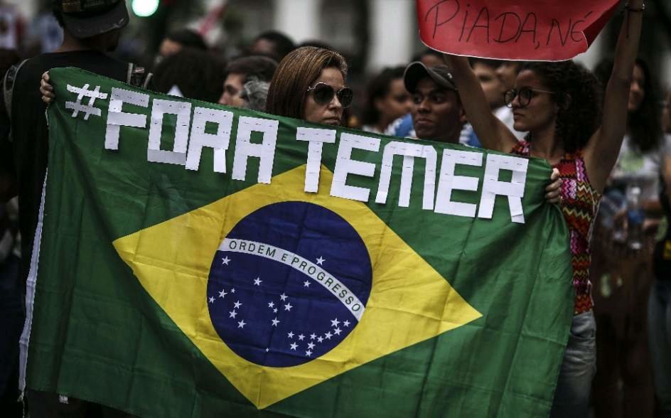 protesta fuera temer brasil