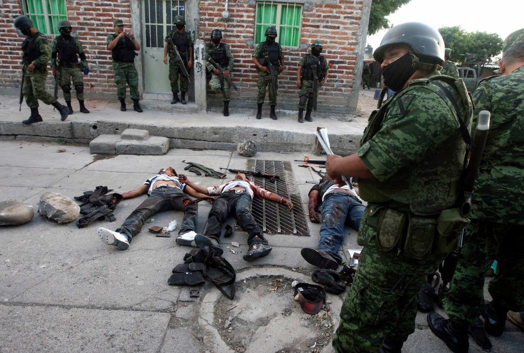 Asesinatos por parte de fuerzas militares en Mexico