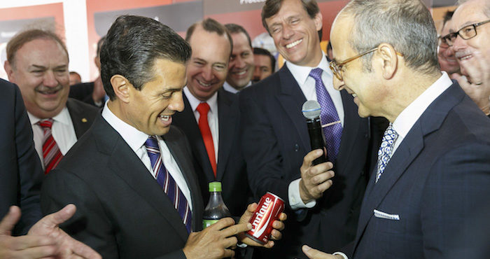 Peña Nieto y coca cola