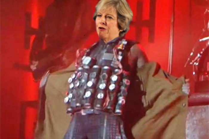 Theresa May Terrorista