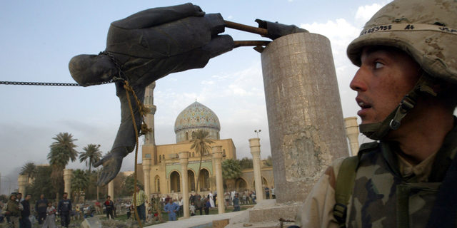 Iraq Saddam Statue