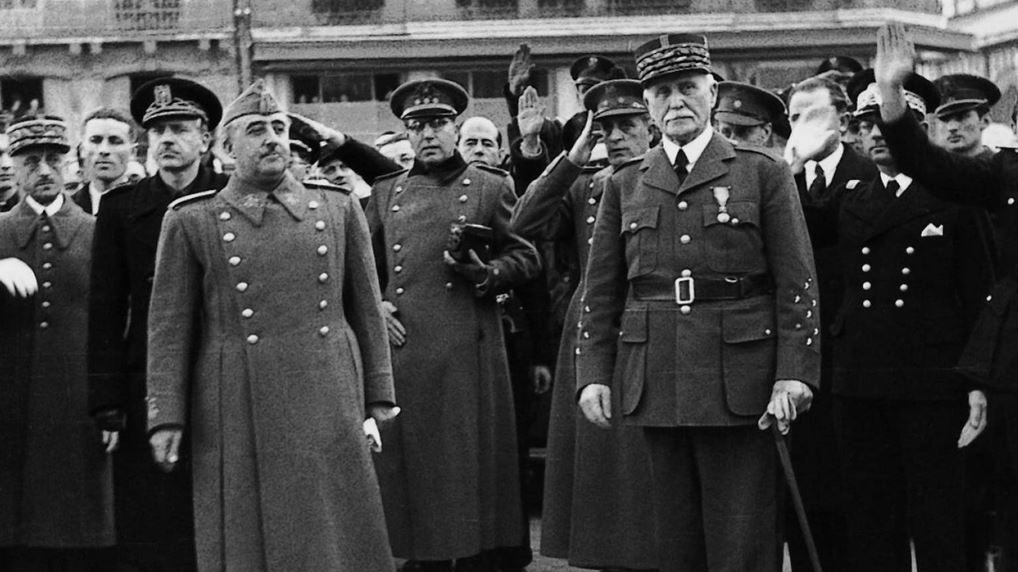 En primer plano, Francisco Franco, en febrero de 1941
