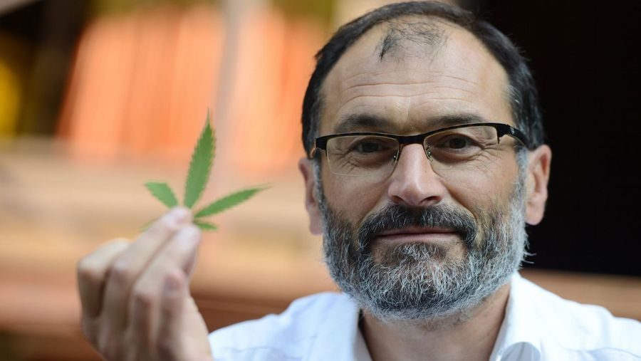 Clic para aumentar Manuel Isorna Folgar