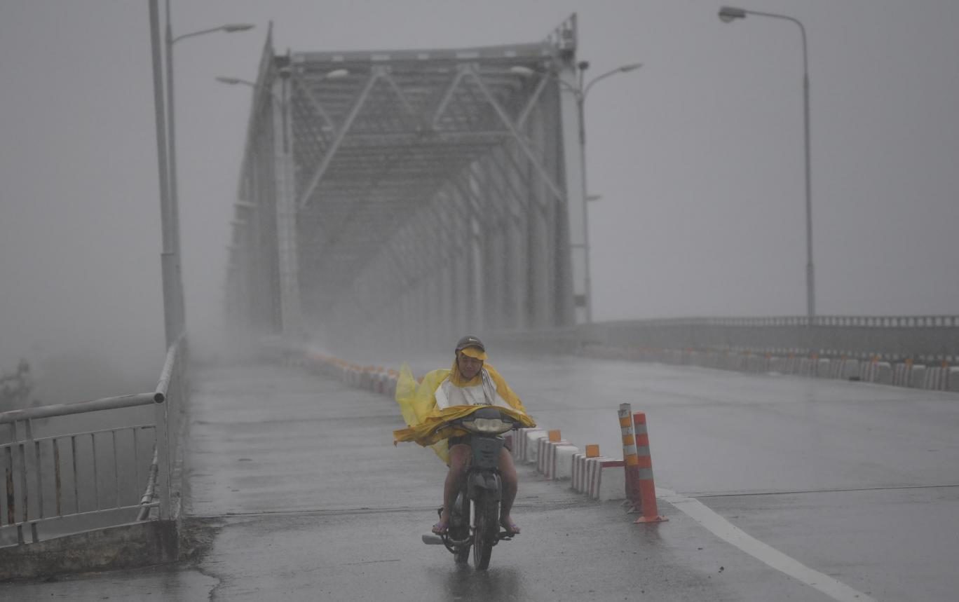 Typhoon Doksuri hits Vietnam