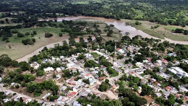 Las inundaciones siguen causado daños en República Dominicana tras el paso del huracán María
