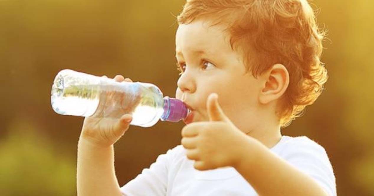 beber agua