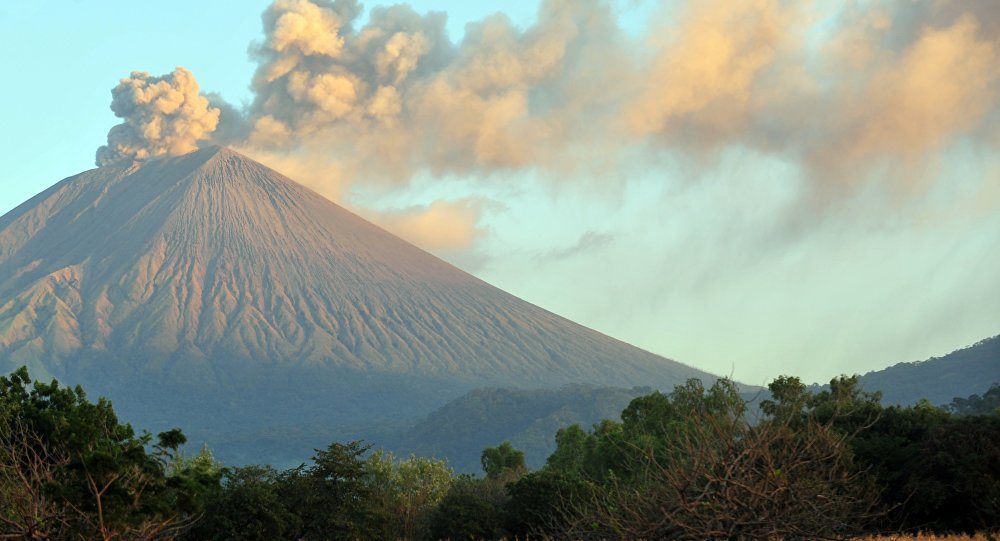 volcán san cristobal