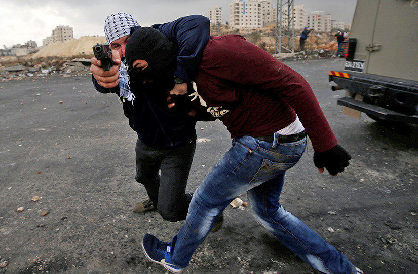 Clic para aumentar israelíes disfrazados de palestinos