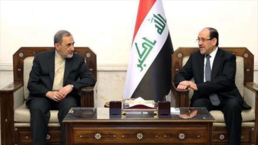 Ali Akbar Velayati (izda.), un alto asesor del Líder de Irán, reunido con el vicepresidente iraquí, Nuri al-Maliki, 17 de febrero de 2018.