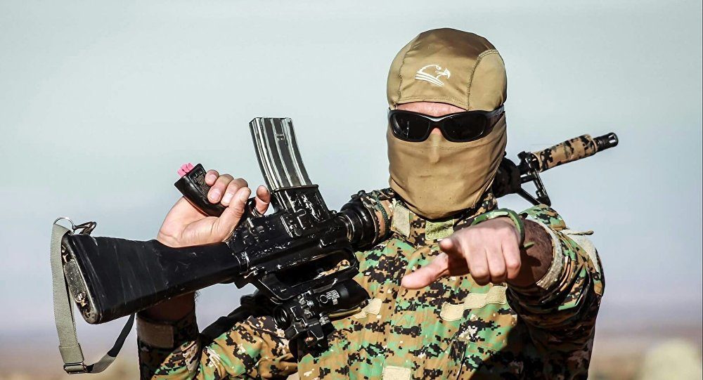 combatiente kurdo YPG
