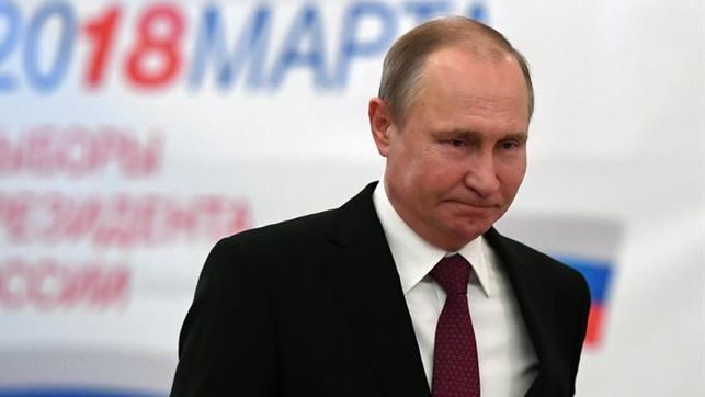 Putin vota en las elecciones presidenciales rusas EFE