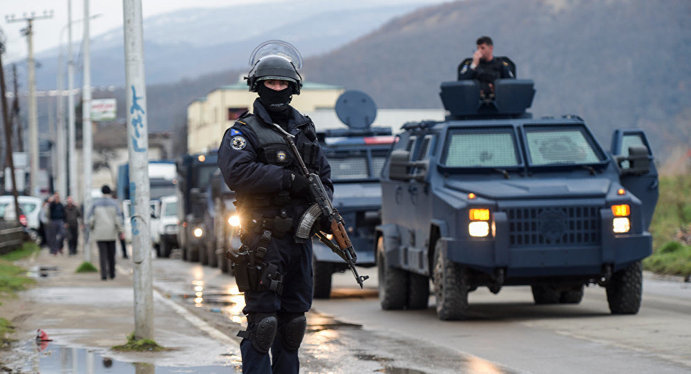 policía Kosovo