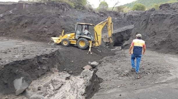 Lodo descendió por las quebradas del volcán Tungurahua, debido a las lluvias que se registraron en esa provincia andina.