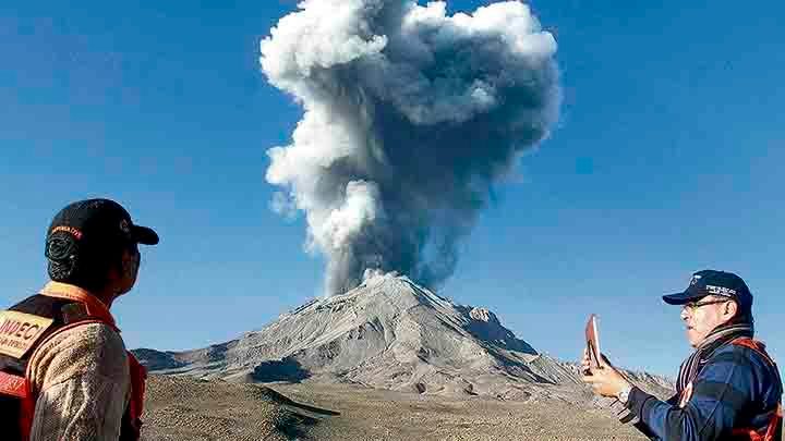 Ubinas. Es el volcán más activo del país.