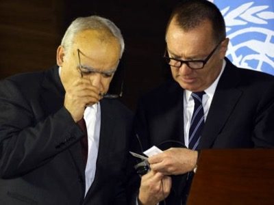 El funcionario libanés de la ONU Ghassan Salamé y su jefe, el estadounidense Jeffrey Feltman.