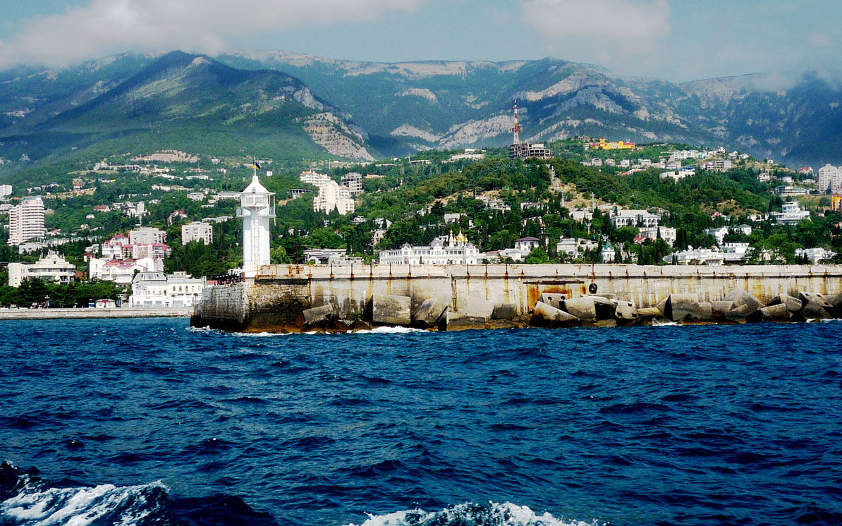 Yalta’s locale, on the Crimean Black Sea coastline, is extraordinary