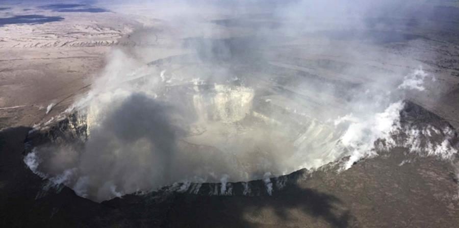 Imagen del cráter Halemaumau, ubicado en la cumbre del volcán Kilauea de Hawaii. (AP)