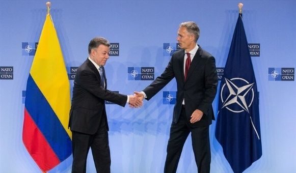 Juan Manuel Santos cierra el acuerdo con la OTAN
